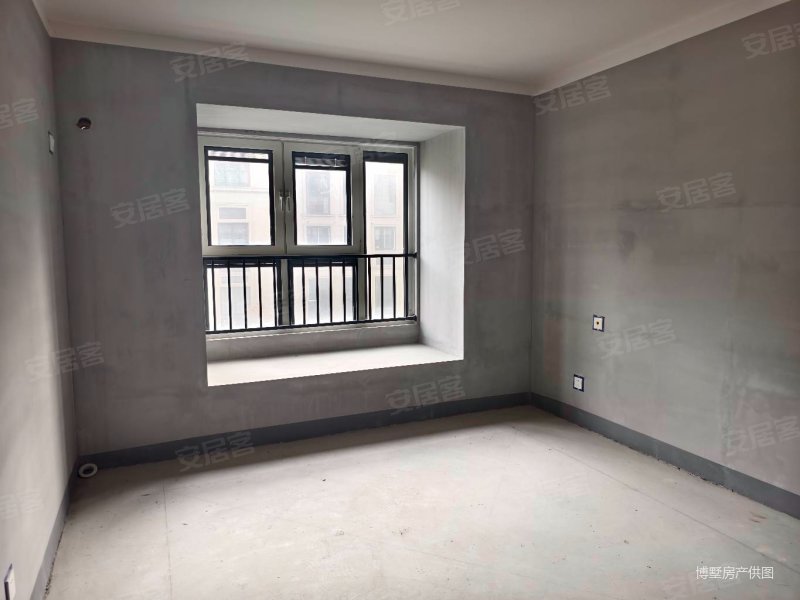 235弯 融创东方御园 南北通透 楼层好 近地铁 产权清晰