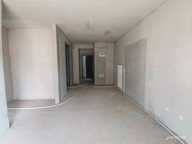 商品房 正南朝向 小三房 高楼层视野好 有电梯 双卫生间,七号公馆二手