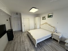 抚顺新抚万达广场王府井A座 河景房 家具家电齐全 地热精装 商圈 有钥匙出租房源真实图片