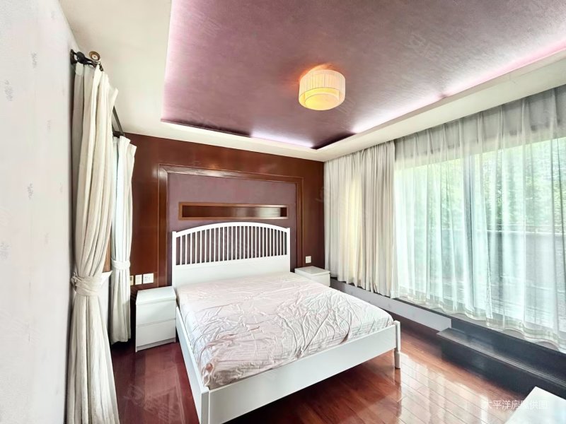 金地格林春晓(别墅) 联排 居住密度低 购物方便 南向采光好