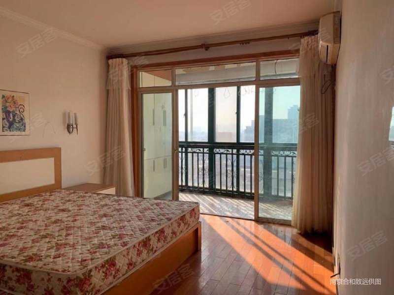 名城世纪园 出行方便 正南朝向 商品住宅 近医院 满五