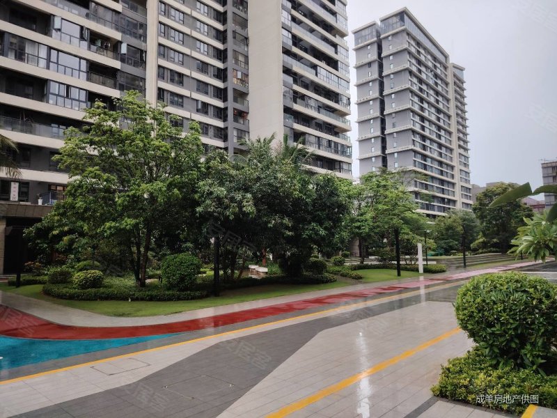 急售!西海岸大华锦绣四期三房两卫,五源河  ,鑫茂影视城