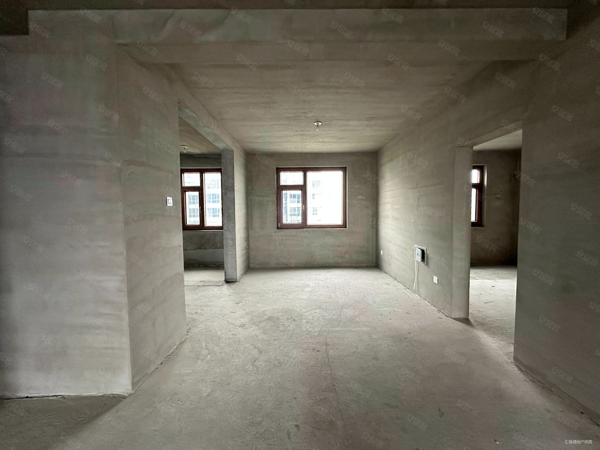 金品时代3室2厅2卫142㎡南北129.9万