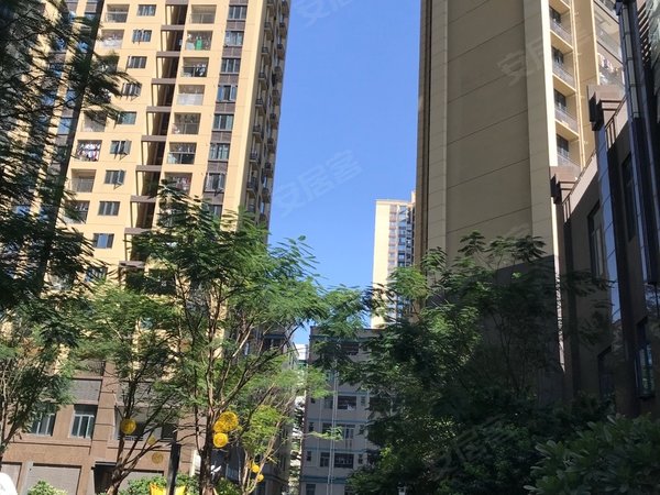 深圳龙岗坂田华晖瑞禧家园实景拍摄,华晖瑞禧,精装三房,拎包入住,看房