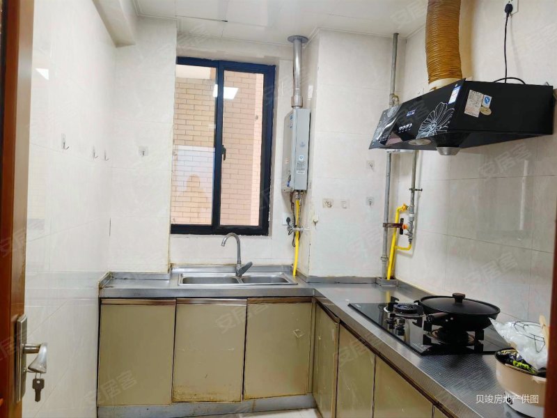 御笔华府交通便捷高楼层采光充足房龄新临地铁近医院