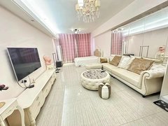 恒大雅苑精装公寓，1.8米软包大床，豪华真皮大沙发，配套齐全