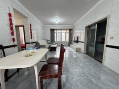 泸州江阳泰安实拍，保真，三房两卫大卧室，学校旁边出租房源真实图片