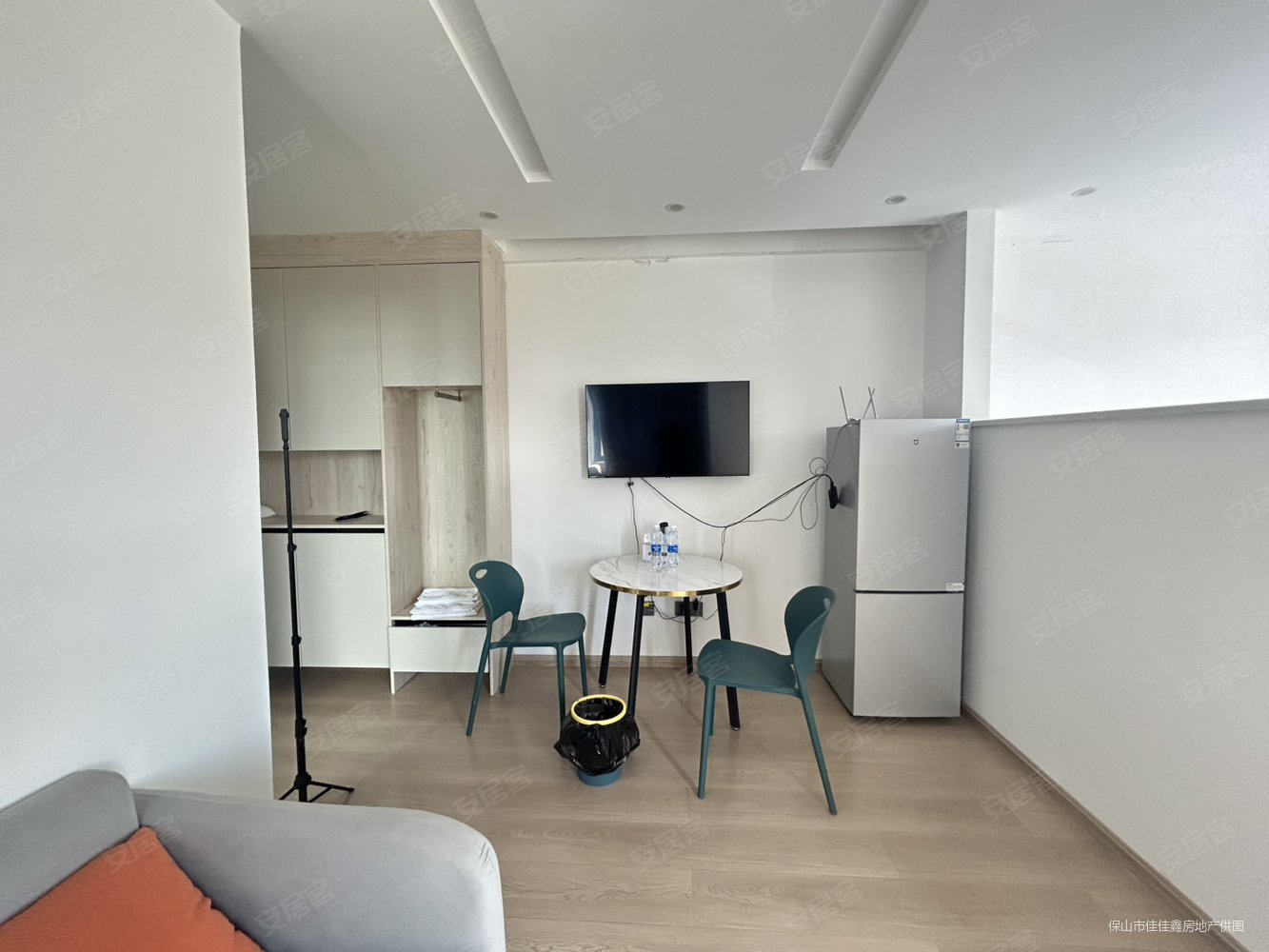 青阳郡二期1室2厅1卫45㎡南32万