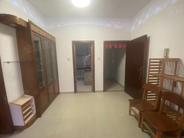 广州南沙万顷沙嘉安花园嘉安花园 3室2厅1卫  电梯房 精装修83平米