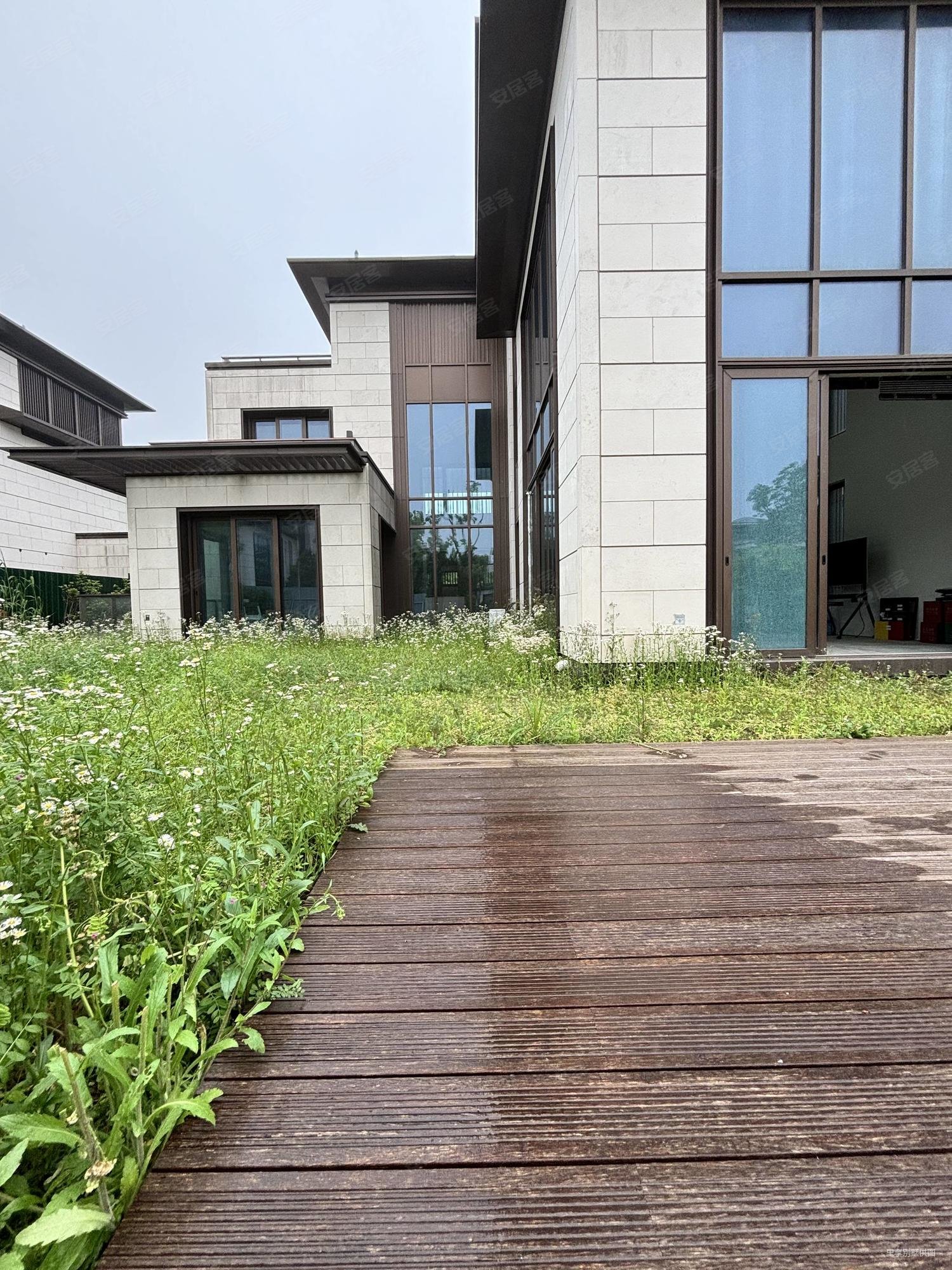 上海房产网>上海二手房>浦东二手房>碧云二手房>碧云尊邸(别墅)>