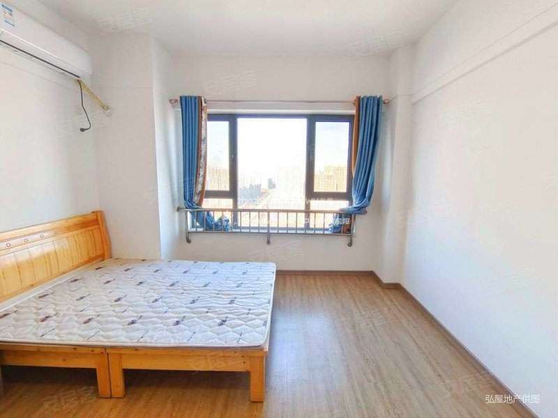 绿地城公寓精装修出行方便及买及看房有钥匙欢迎咨询