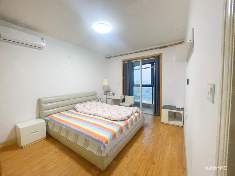 钱塘区天元公寓107方精装大两房好楼层采光好价格可谈