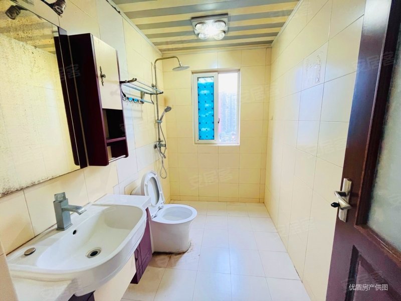 (娃儿出国留学)急需套现 配套完善 随时看房 住家舒适,巴国公馆二手房