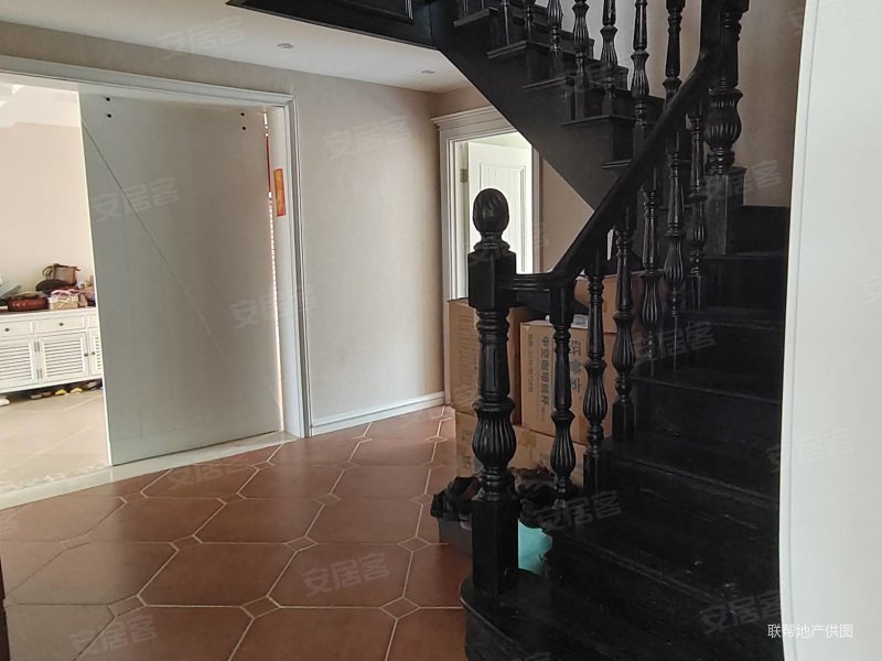 威海房产网>威海二手房>经区二手房>皇冠二手房>悦海世家>800_600