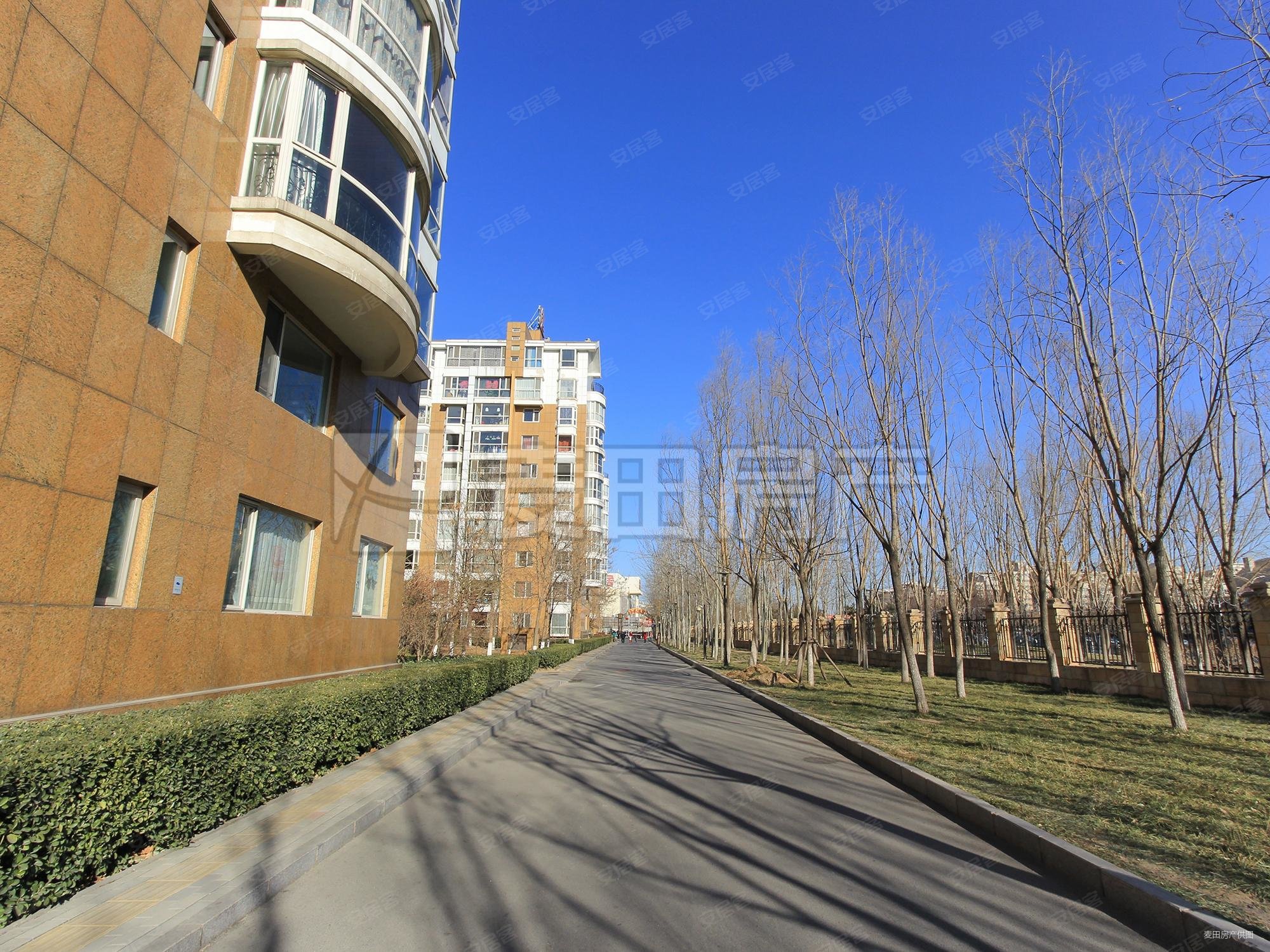 北京房产网>北京二手房>海淀二手房>四季青二手房>汤泉逸墅>