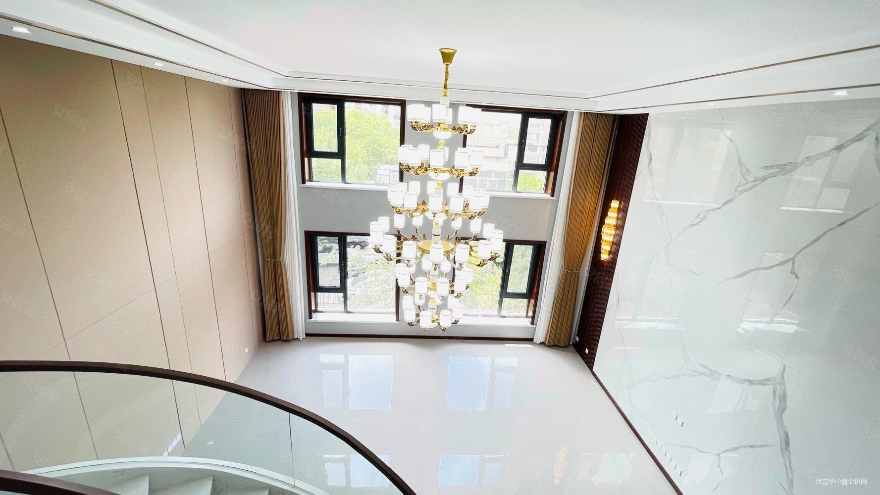 秀兰城市花园5室3厅3卫255㎡南北235万