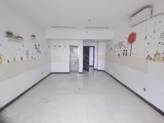 重庆沙坪坝大学城熙街工作室出租，可办理营业执照出租房源真实图片