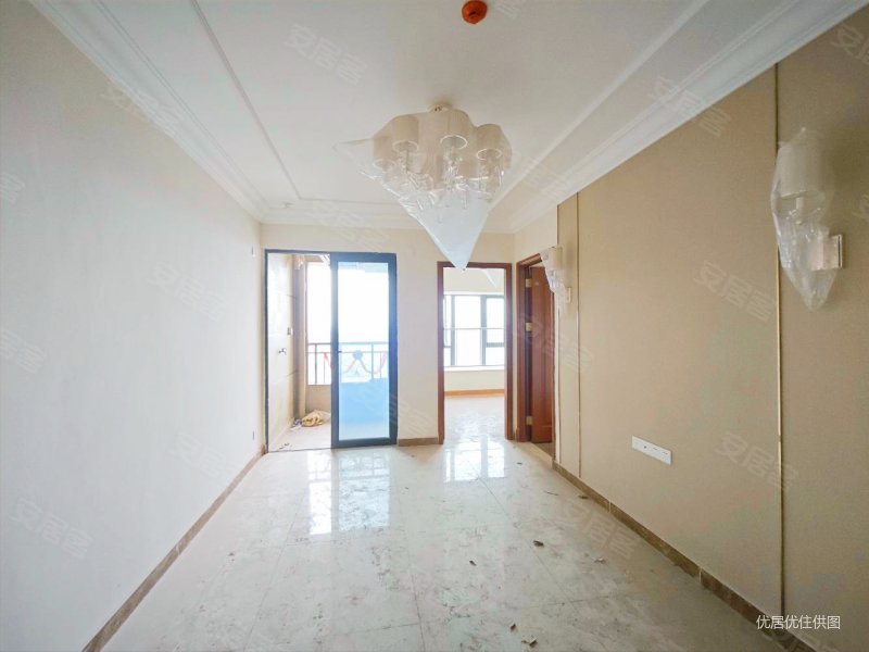 恒大御澜庭开发商精装房中间楼层温馨两房心动联系我