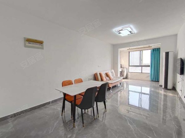 海门海门市区海南路江城逸品龙信广场隔壁,江城逸品电梯房2000元,实拍