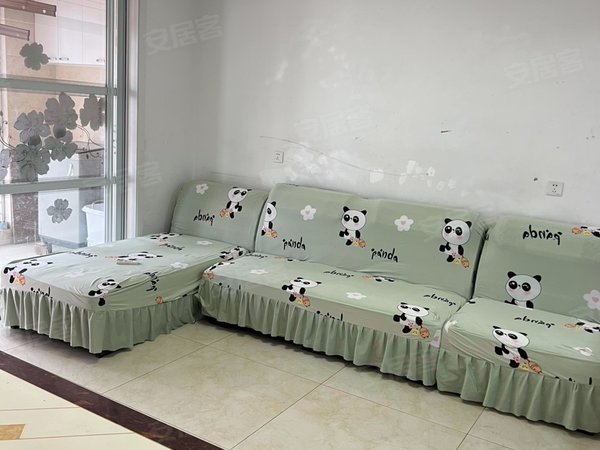 徐州新沂南京路宏基天城宏基天城两室一卫 三个空调 1400月包物业 有钥匙随时看出租房源真实图片