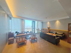 海信国际中心高楼层精装公寓出租 可做茶室 也可自住
