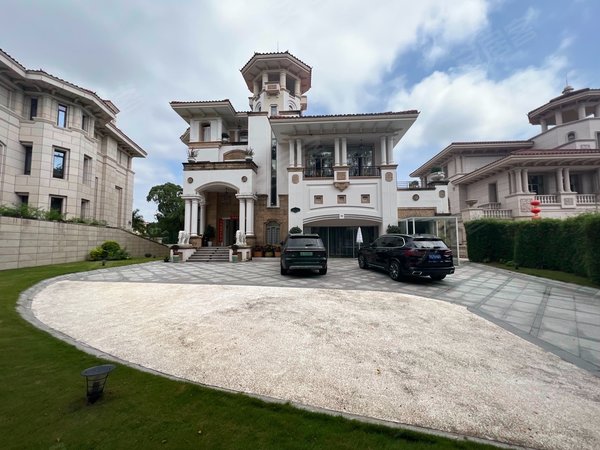 深圳龙华观澜观澜高尔夫露诗达区观澜湖高尔夫独栋别墅,带影音室,泳池