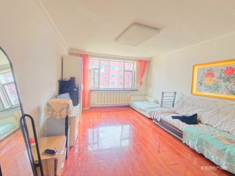 松苑小区旁!中东大市场!吉大一院二部!地铁口