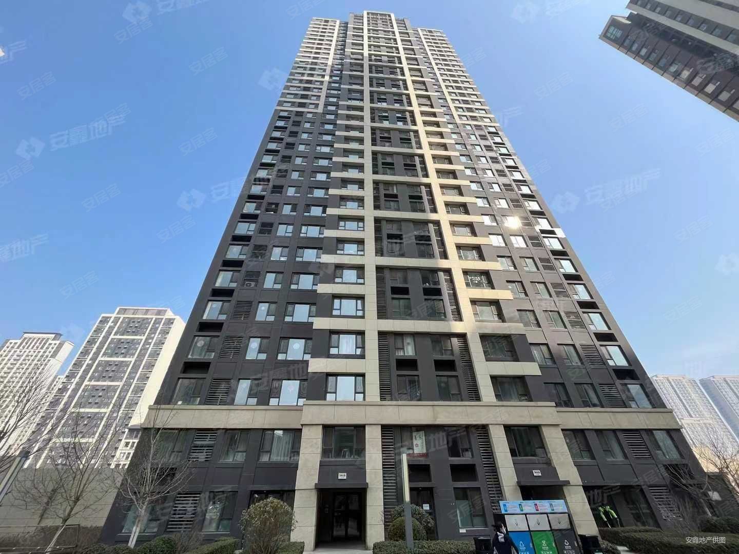 招商海德公园三室两卫高楼层视野无遮挡次新小区