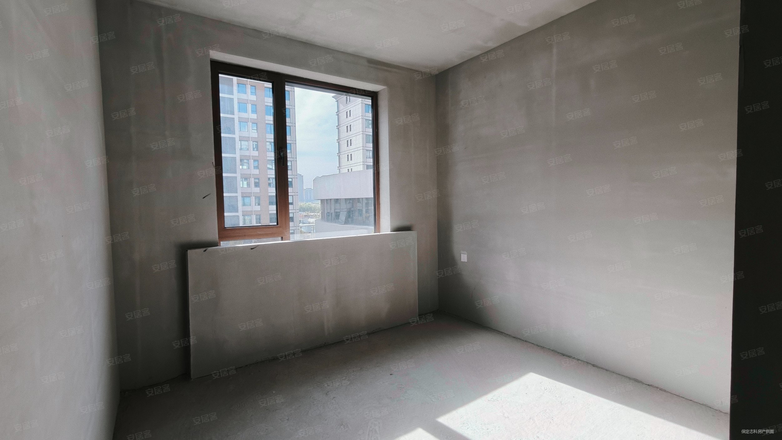 云玺首府4室2厅4卫239㎡南北257万