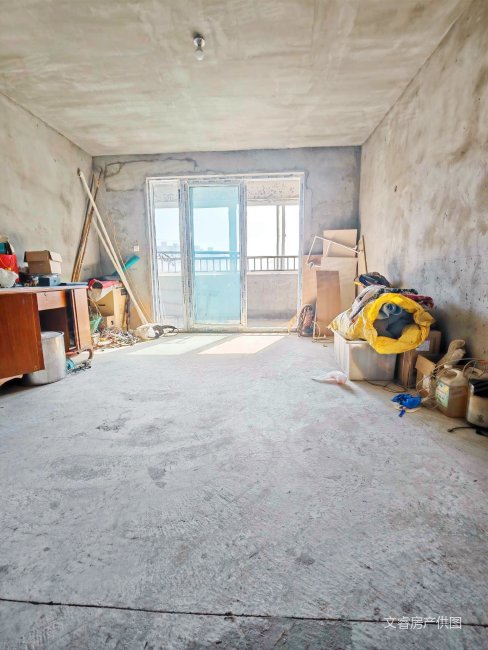 地铁口大丰景苑a区毛坯3室好楼层63万看房方便