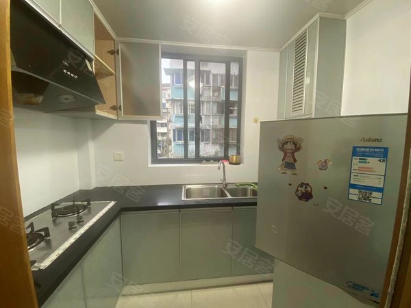 沪东医院对面原始1房近6号线博兴路有钥匙随时可以看房