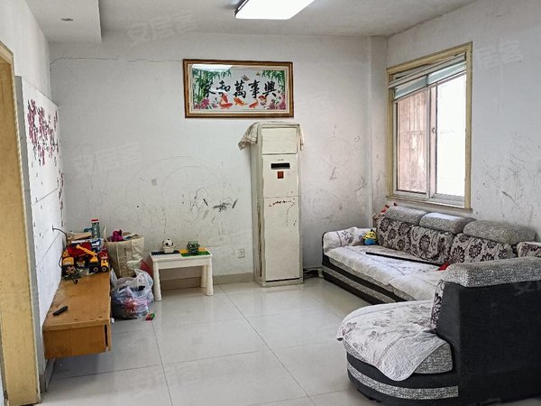 滁州琅琊乐彩城天乐小区北区该房位于紫薇路  紧邻中西医结合医院