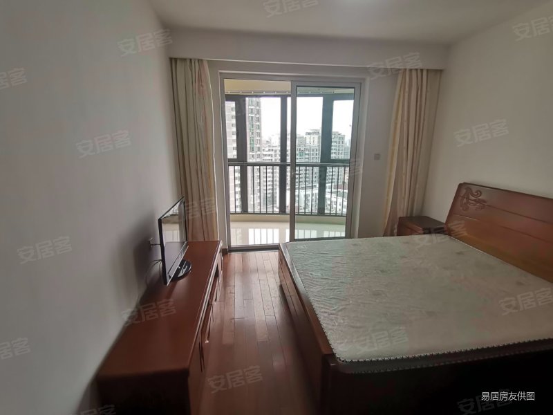 月河品质,接受置换,南北通户型,带产权车位,高区正看花园,漕河景苑