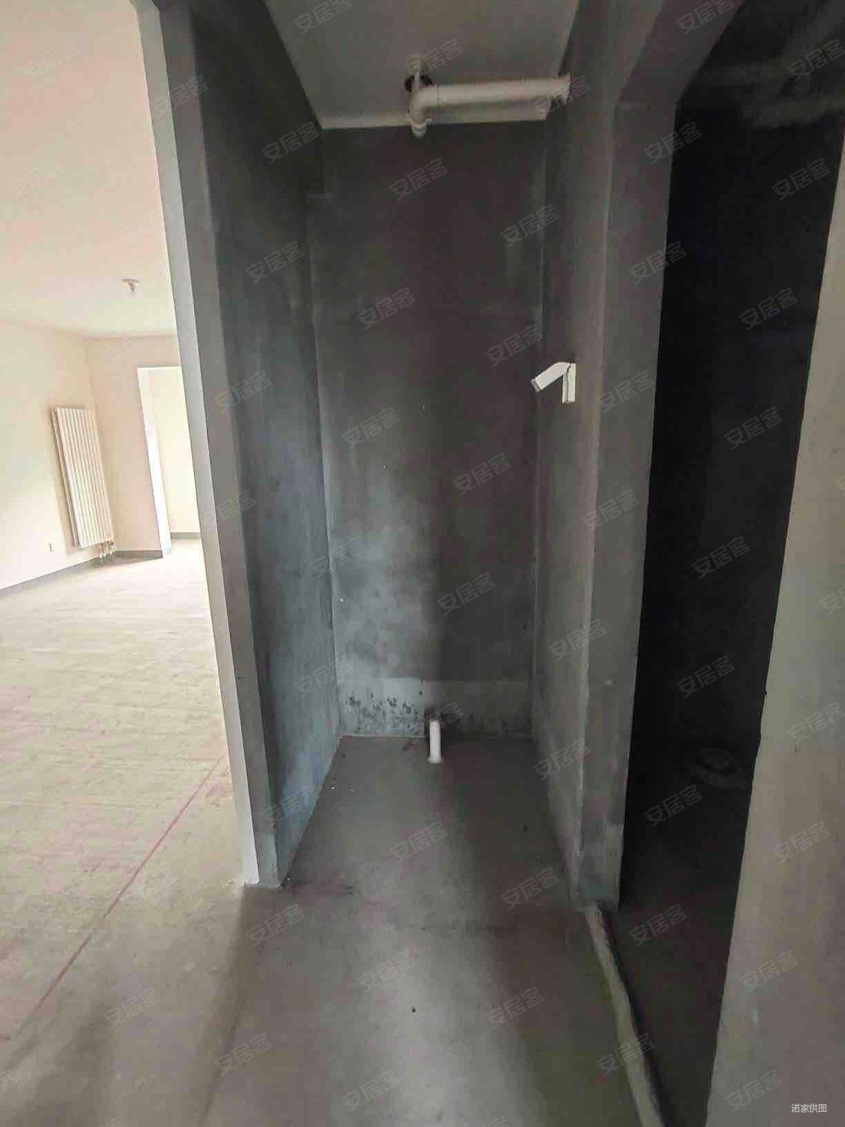 金地艺城瑞府 交通便利 近地铁 南北通透 房龄新 带电梯