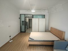 市北凯德茂，精装西向套一大床房，可做饭，