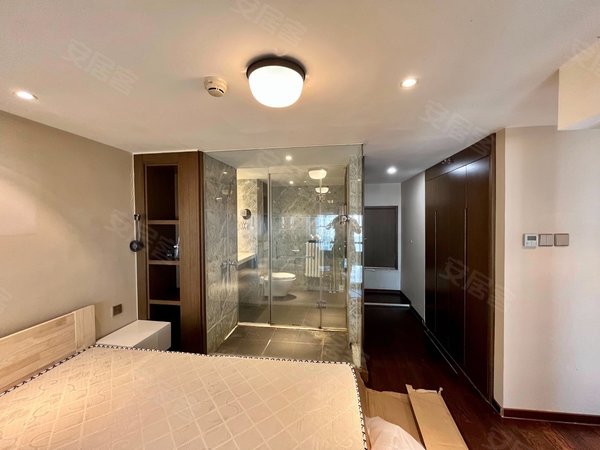 天津河西下瓦房铂津湾南苑(商住楼)无中介费 海河大观 loft 精装一室