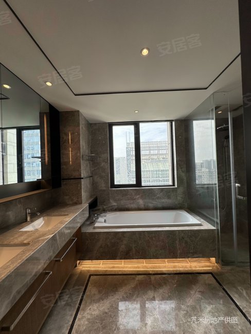 江山万里昆吾,新出好楼层,景观视野很赞,全新精装未住过人