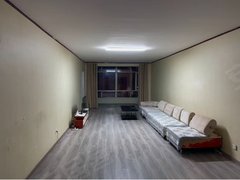 兴安盟乌兰浩特五一广场五一广场附近,步梯三楼三室拎包入住交通方便出租房源真实图片