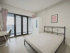 武汉武昌徐东阳台房！0中介免押金！月付！有短租！金沙泊岸 东亭 岳家嘴出租房源真实图片