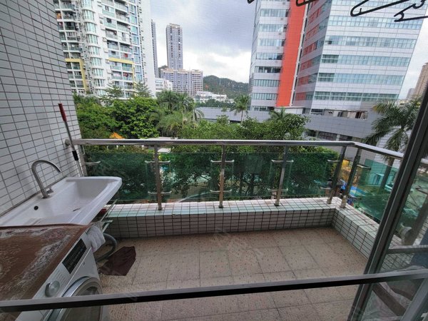 珠海香洲吉大金色九洲白莲洞公园附近温莎大厦旁 金色九州精装2房