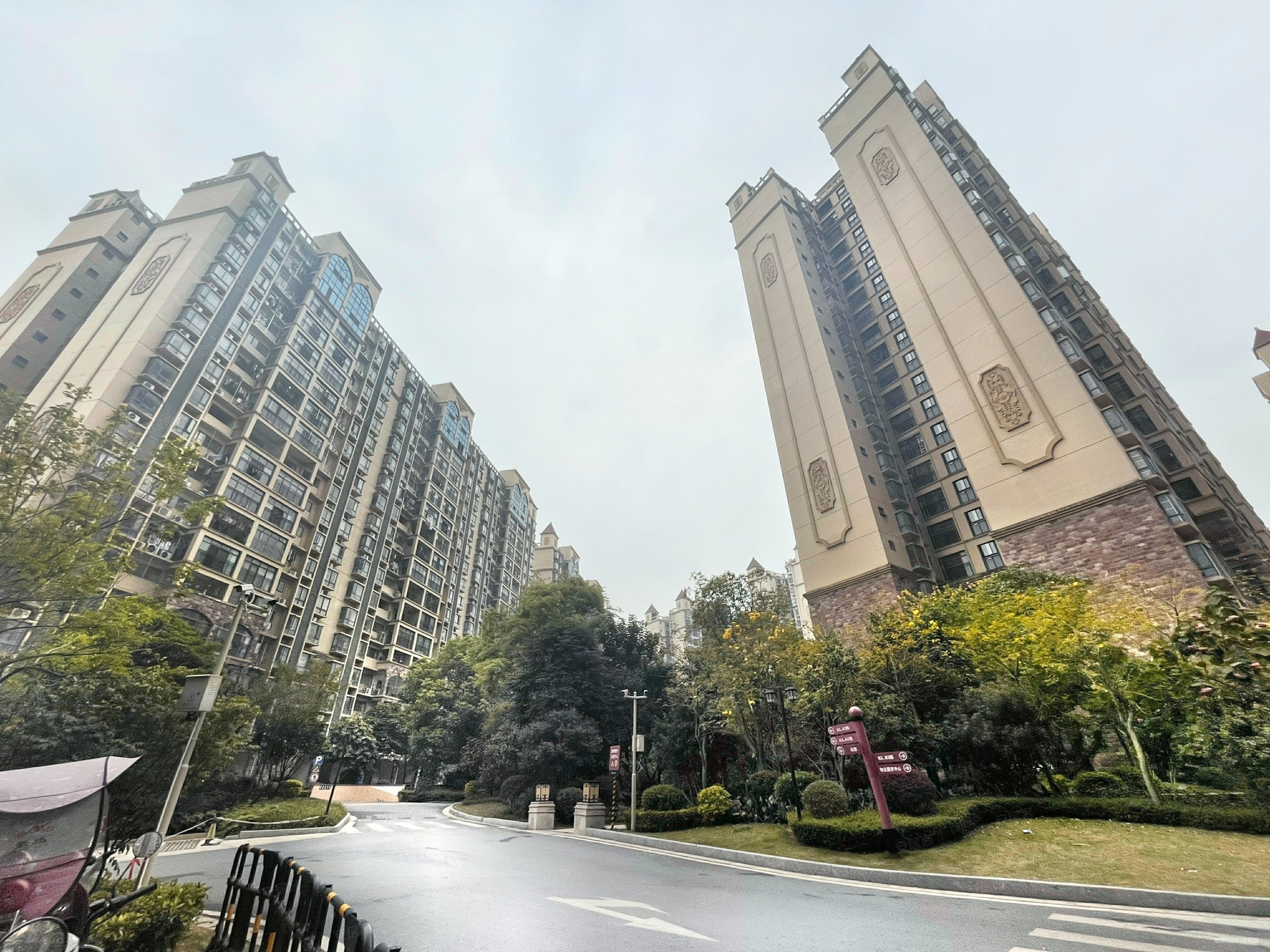 南宁房产网>南宁二手房>宾阳二手房>宾阳城区二手房>湖景华府>