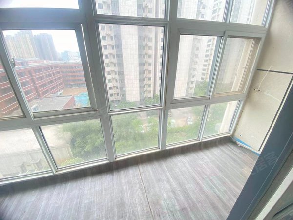 新乡红旗红旗周边隆基新谊城新悦城,光彩大市场,创客小镇,向阳公园,物流学院,科隆大道出租房源真实图片