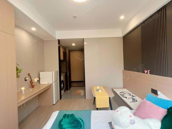 上海浦东惠南沪南公路9589号园区整租一室 近下沙 近园区 独厨卫 拎包