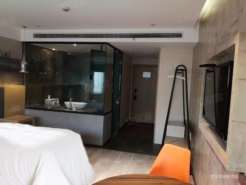 精装修 商品住宅 带电梯 近医院 朝南 中间楼层采光好,美豪酒店二手房