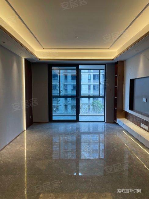 公园板块洋房闻莺里全新高标精装4房2卫惠风书院中间楼层