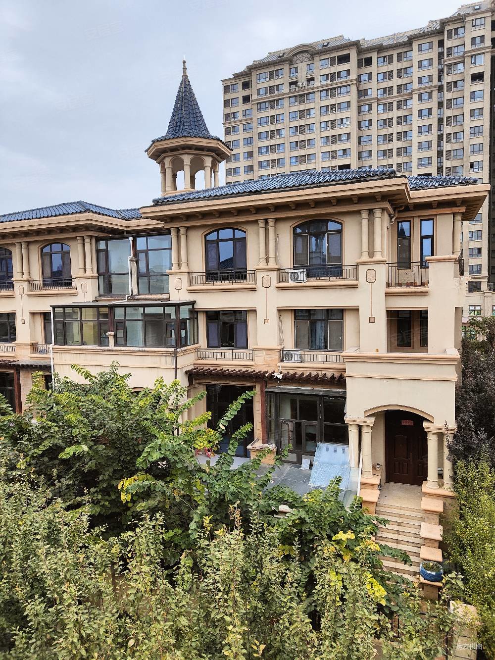 富田兴龙湾(别墅)5室4厅5卫229.06㎡南北295万