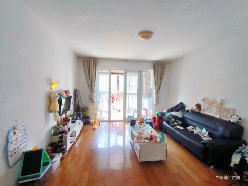 金大地翡翠公馆 南北通透 临地铁 刚需小三居 购物方便