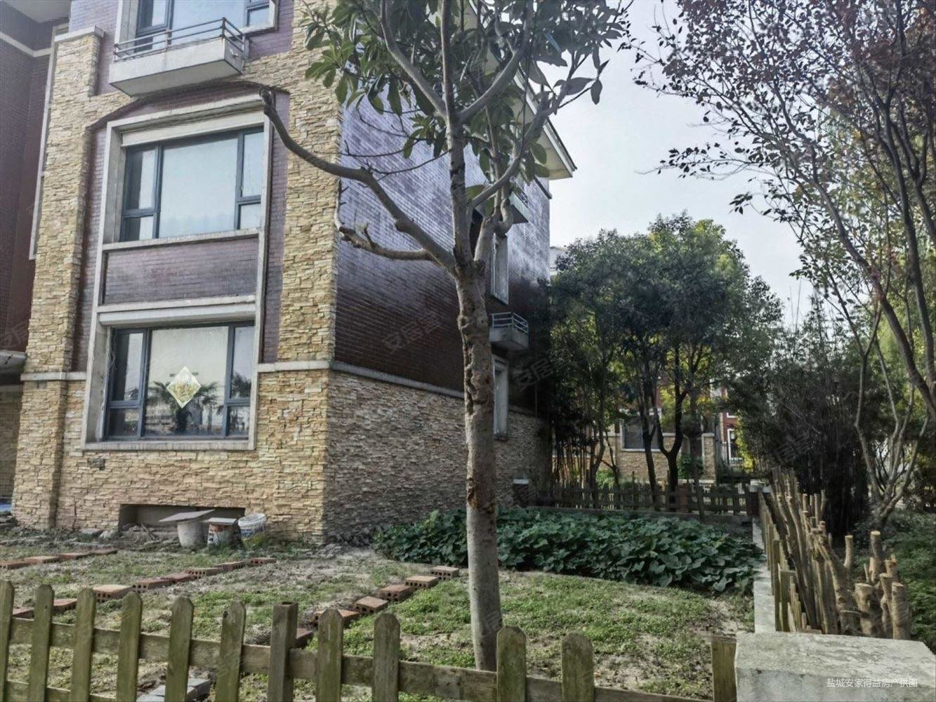 抢抢 城南独栋别墅大地名居旁415平壹书邻里毛坯 520万,壹书邻里二手