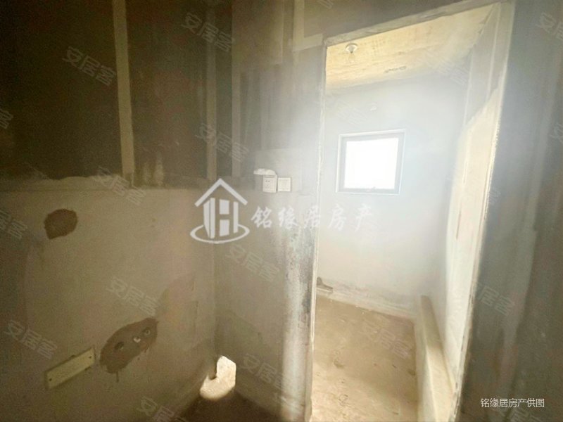 隆腾蜀州府电梯洋房 近医院 双卫 商业配套成熟 送车位