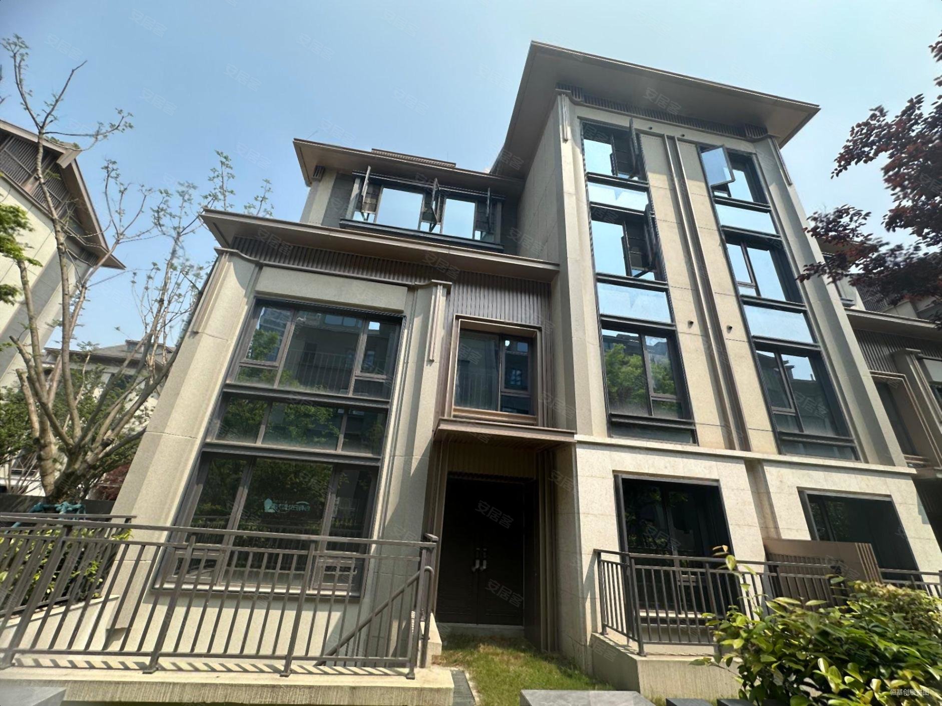 成都(市中心)城市级叠拼别墅 现房 独栋化设计 来电省50万